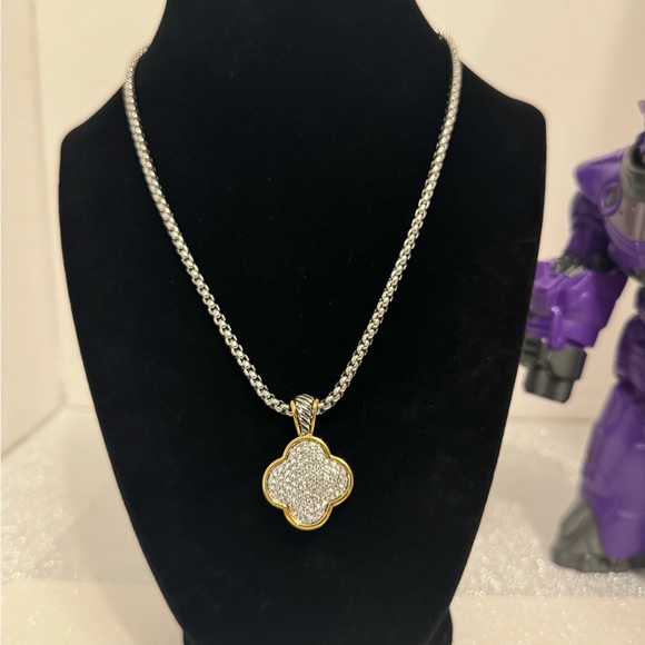 COMPASS NECKLACE - Picture 2 of 8